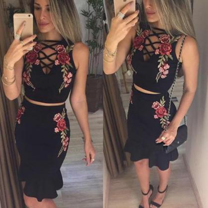 Hollow Out V-neck Flower Print Bodycon Mermaid..
