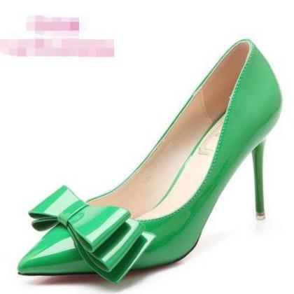 Patent Leather Bow Accent Pointed Toe High Heel..