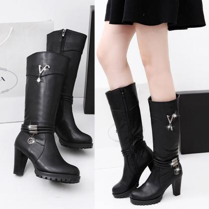 Black High Heeled Long Boots With Buckle Belt