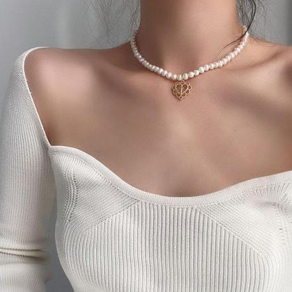 Hollow Love Cross Pendant Pearl Necklace Collar..
