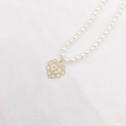 Hollow Love Cross Pendant Pearl Necklace Collar..