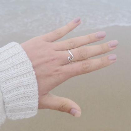 Wave Ring Simple Fashion Alloy Ring