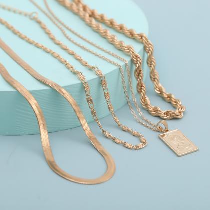 Twist Chain Geometric Necklace-golden