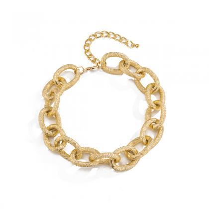 Single Layer Thick Chain Necklace..