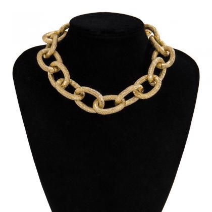 Single Layer Thick Chain Necklace..