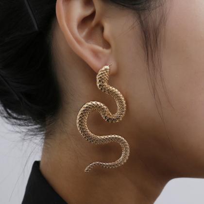 Geometric Exaggeration Snake Fashion Relief Long..