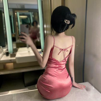 Fashion Deep V Backless Suspender Dress-pink