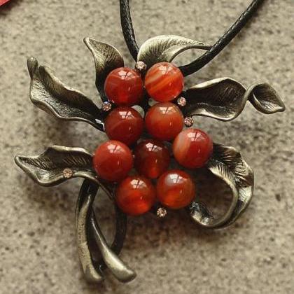Vintage Fruit Brooch&necklace