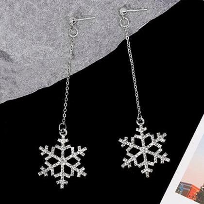 Stylish Snowflake Tassel Eardrop Earrings