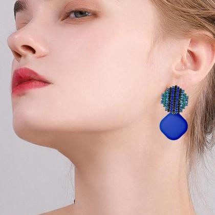 Blue Stylish Rhinestone Acrylic Geometric Earrings..