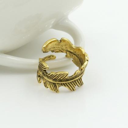 Simple Retro Feather Ring