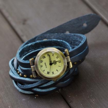 Classic Elegant Leather Strap Roma Number Dial..