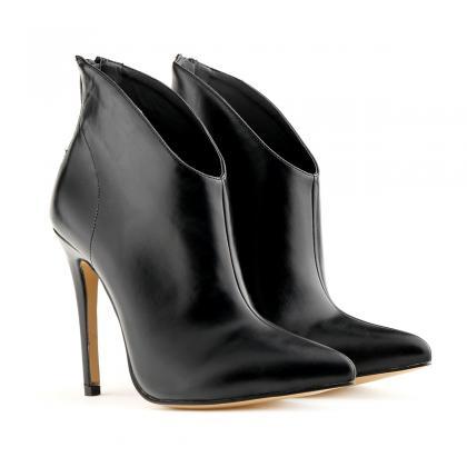 Patent Leather Pointed-toe High Heel Ankle Boots..