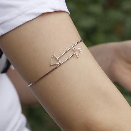 Simple Fashion Hollow Triangle Arm Bracelet