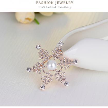 Fashion Accessories Exquisite Pearl Brooch