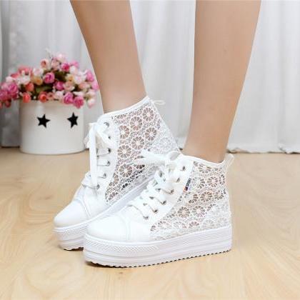 Sweet Sponge Thick Bottom Hollow Lace Sneakers