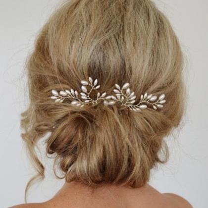 Beautiful White Pearl Bridal Hairpi..