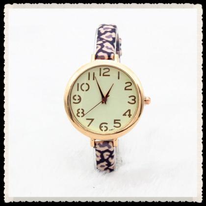 Fashoin Leopard Print Leather Watch