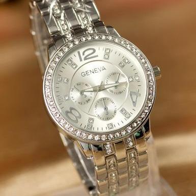Fashion Business Casual Alloy Watch