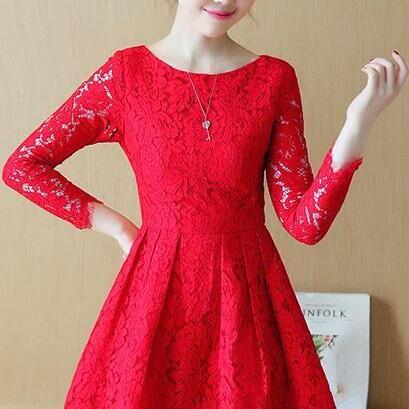 2017 Temperament Long Sleeved Lace Dress