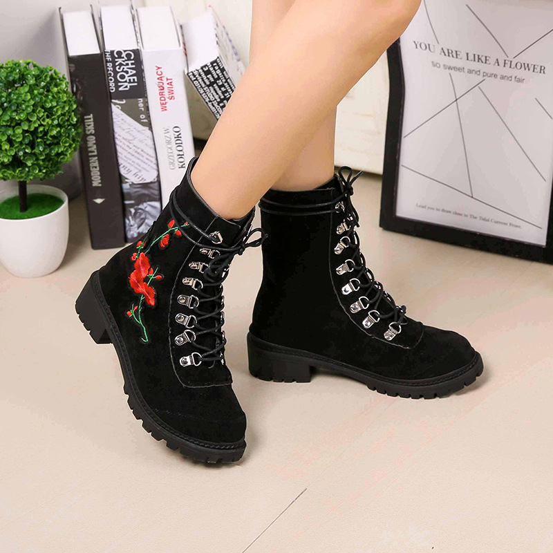 Scrub Pure Color Laceup Chunky Heel Round Toe Boots on Luulla
