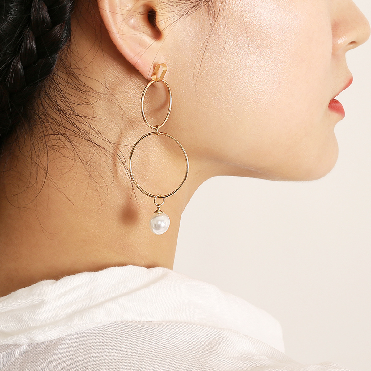 Geometric Asymmetrical Copper Loop Pearl Pendant Earrings