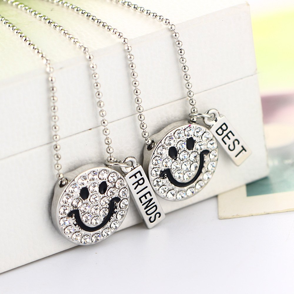 Fashion Smile Engraved Pendant Necklace