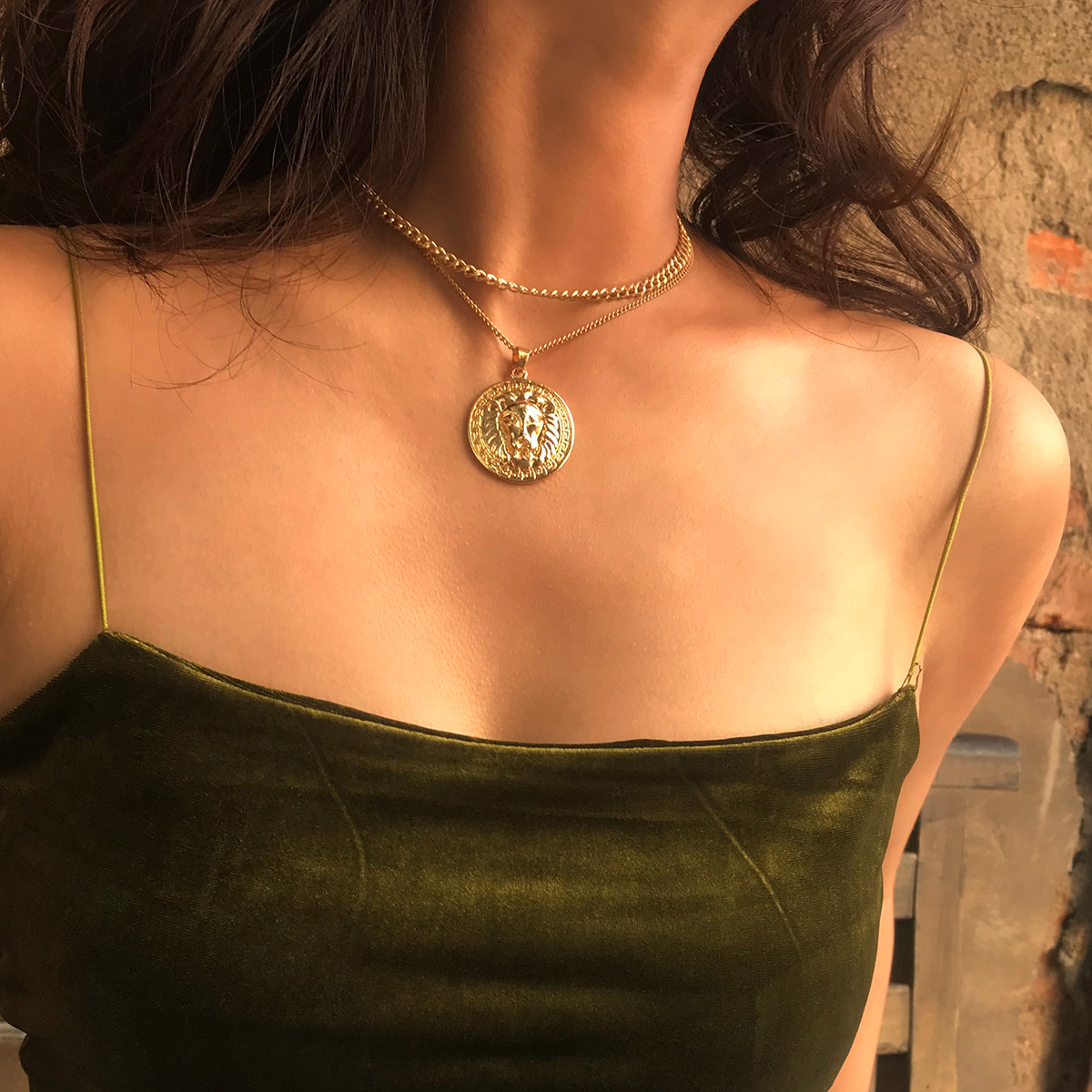 Alloy Lion Head And Collarbone Necklace