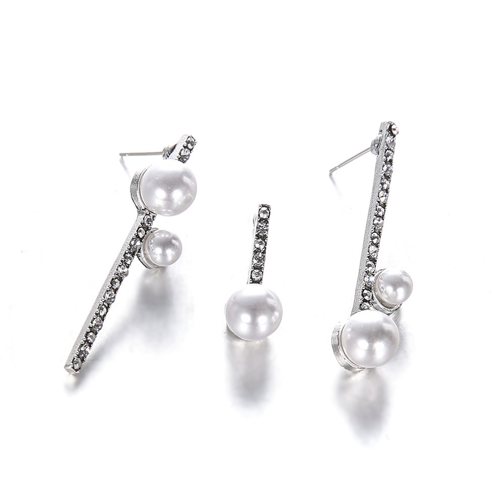 Geometric Round Pearl Inlaid Diamond Asymmetric Stud Earrings