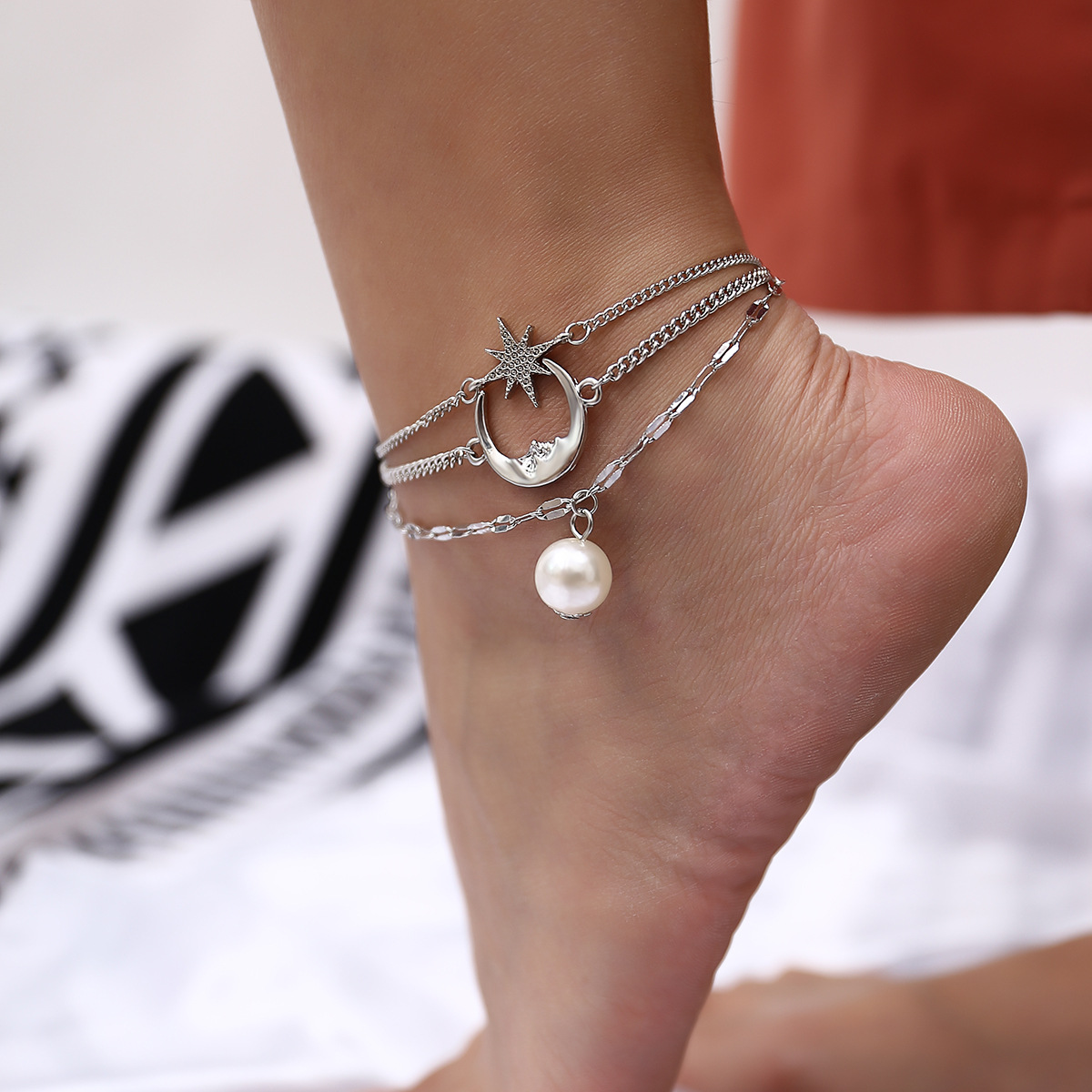 Beach Foot Ornament Moon Star Temperament Pearl Anklet-silvery