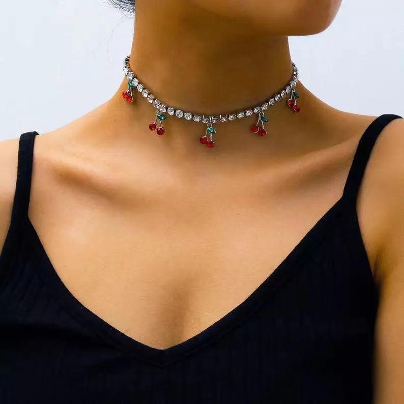 Silvery Retro Fashion Simple Rhinestone Cherry Necklace
