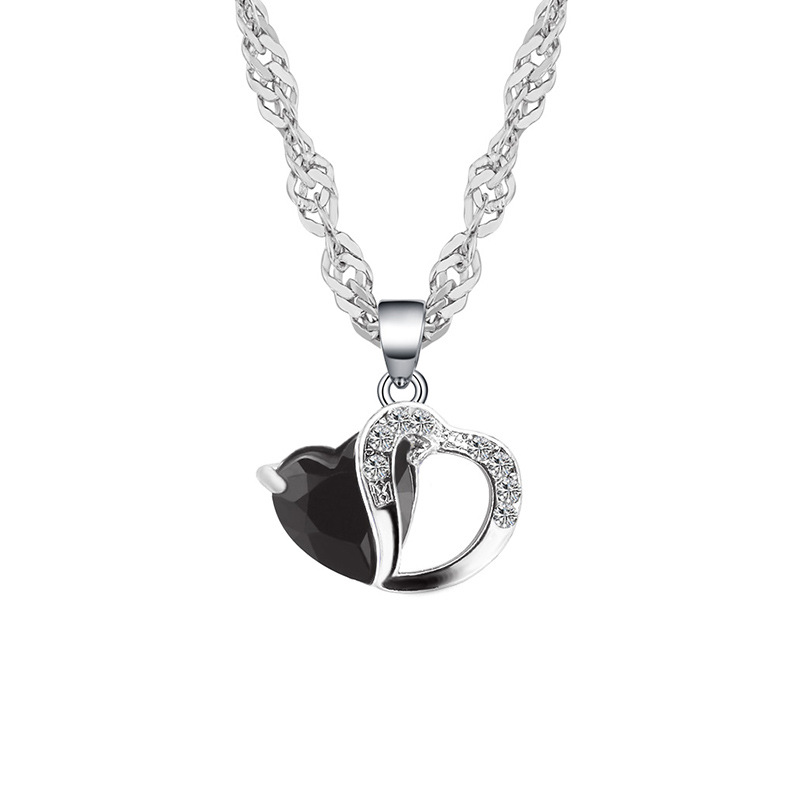 Black Peach Heart Shaped Zircon Crystal Necklace Collarbone Chain Sweater Chain