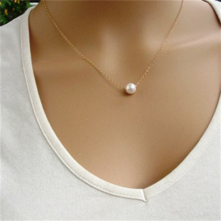 Fashion Street Shooting Imitation Pearl Necklace Clavicle Chain