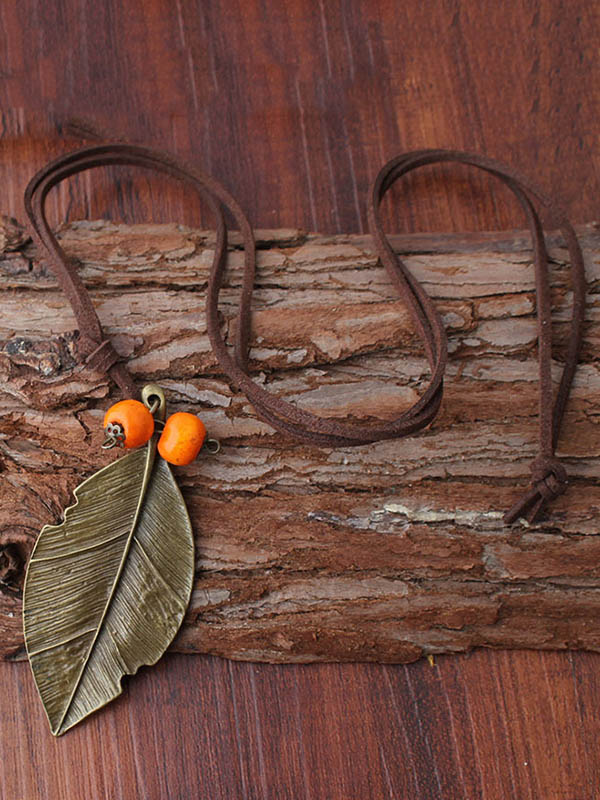 Vintage Alloy Leaf Velour Leather Rope Necklace