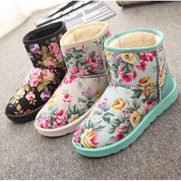Fashion Women's Casual Winter Floral Round Toe Flat Plush Thicken Short Snow Boots