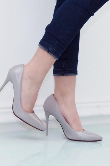 pointed toe buckle booties