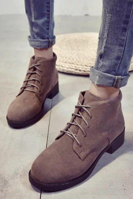 Solid Color Lace Up British Round Toe Chunky Short Martin Boots