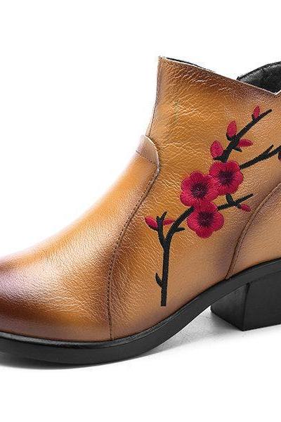 Women Fashion Retro Plum Blossom Pattern Zipper Ankle Leather Boots