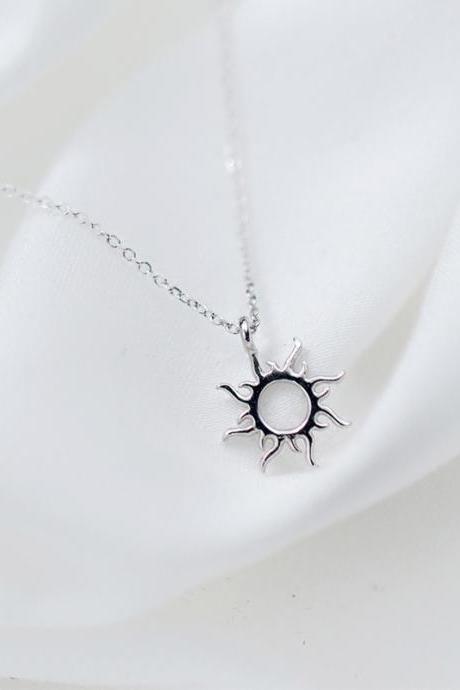 Silver Plated Ethnic Sun Totem Pendent Necklace For Charm Women Birthday Party Fashion Jewelry Trendy Gift