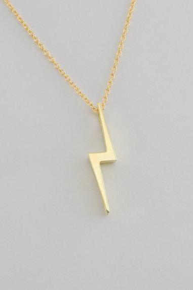 Shipping Electroplated Copper Chain Alloy Pendant Lightning Necklace Simple Z English Letter Necklace