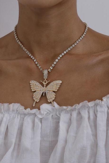 Single Layer Claw Chain Diamond Necklace Exaggerated Diamond Inlaid Butterfly Necklace-golden