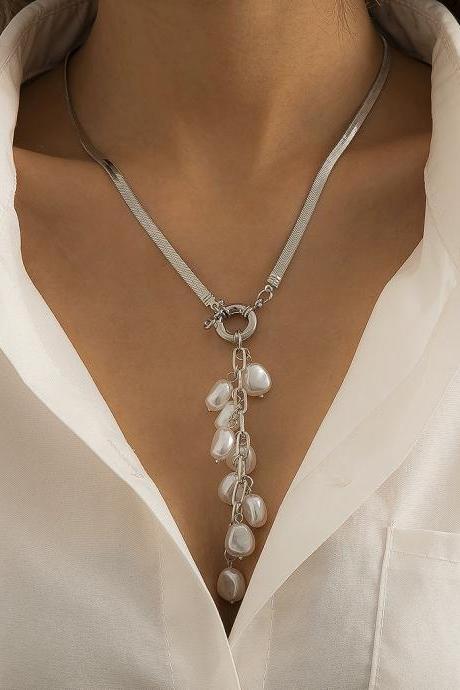 Baroque Court Style Imitation Pearl Tassel Necklace-silvery
