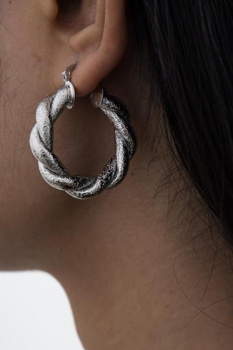 Frosted French Retro Twist Twist Geometric Earrings-silvery