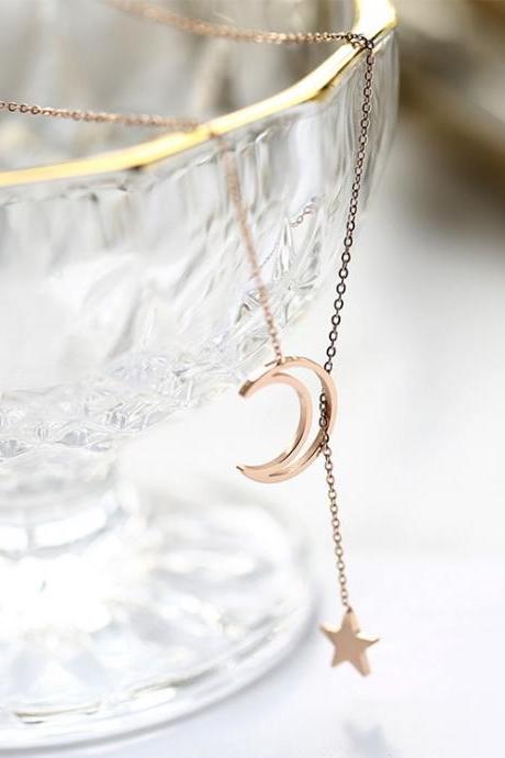 Rose Gold Star Moon Short Necklace
