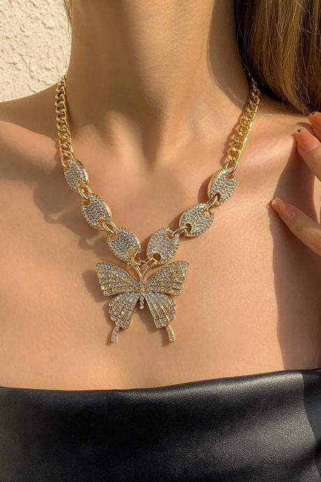 Vintage Exaggerated Diamond Inlaid Butterfly Necklace