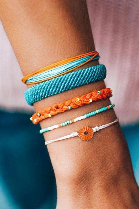 Hand-woven Daisy Pattern Colorful Bracelet