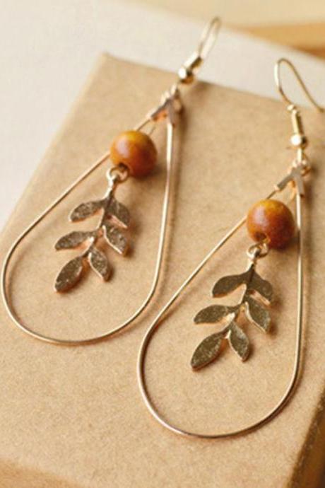 Vintage Leaf Pattern Alloy Earrings Accessories