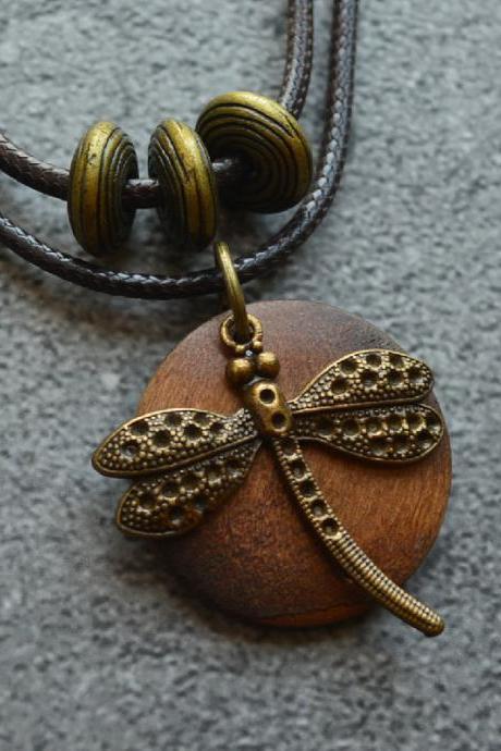 Vintage Wooden Beaded Animal Shape Necklaces Accessories