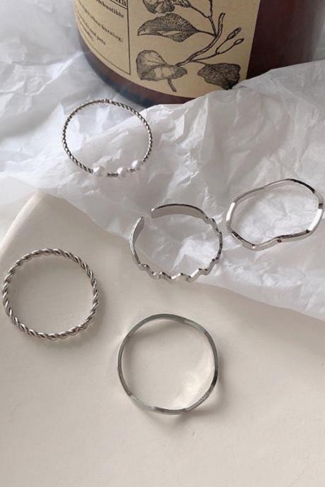 Simple Casual Chic Geometric Rings
