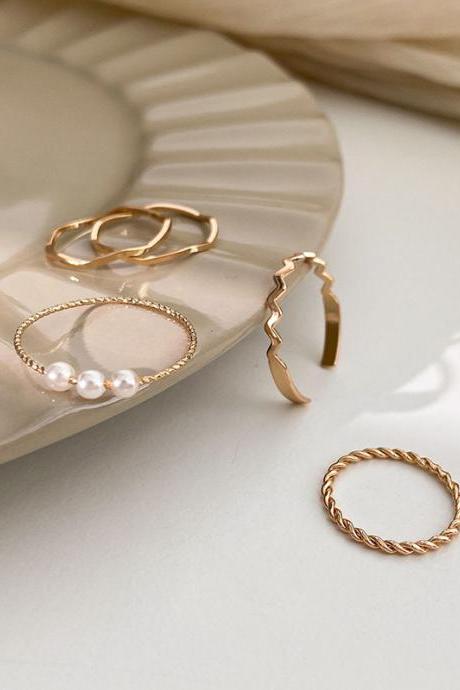 Simple Casual Chic Geometric Rings
